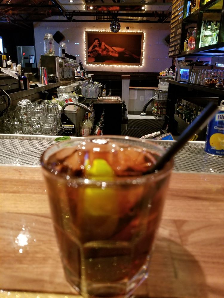HandleBar 24 Photos Bars 5219 Washington Ave, Rice Military