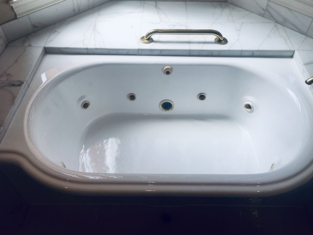 Tubman Bathtub Refinishing