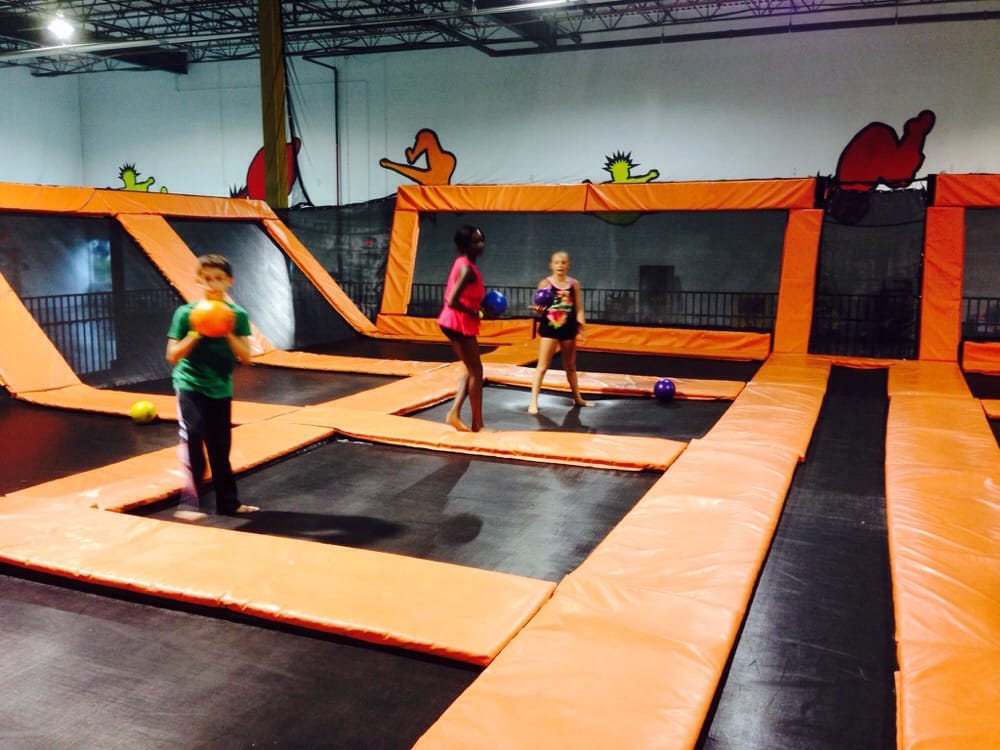 Xtreme Trampolines CLOSED 21 Photos & 51 Reviews Trampoline Parks