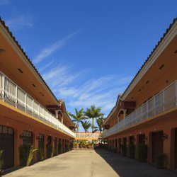 Executive Presidente Hotel Hotels 1395 Se 8th Ct Hialeah Fl Photo Of Executive Presidente Hotel Hialeah Fl United States Private Garages Are