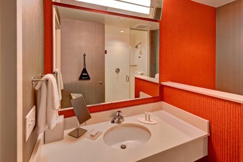 Courtyard by Marriott Westbury Long Island