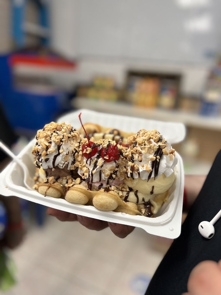 Village Ice Cream & Sweet Shoppe