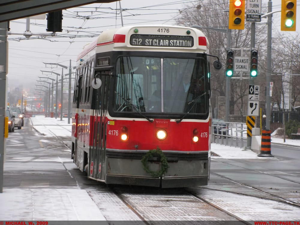 512 St. Clair Streetcar