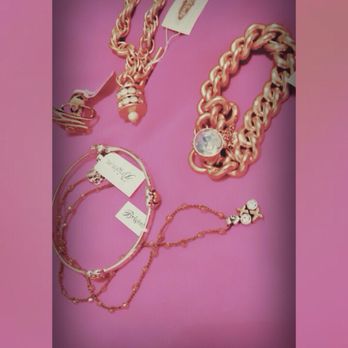 Pappagallo Closed Shoe S 3350 Dowlen Rd Beaumont Tx Photo Of Pappagallo Beaumont Tx United States Brighton And Spartina Loot