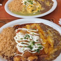 Sol Azteca 24 Photos 10 Reviews Mexican 3015 Row River Rd Photo Of Sol Azteca Cottage Grove Or United States