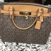 Michael Kors 25 Photos 58 Reviews Leather Goods One Mills Photo Of Michael Kors Ontario Ca United States