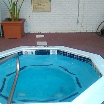 Radisson Hotel Cromwell 12 Reviews Hotels 100 Berlin Rd Photo Of Radisson Hotel Cromwell Ct United States Hot Tub