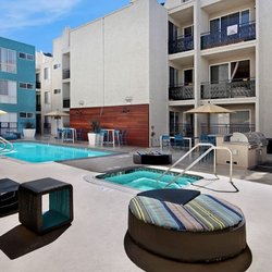 Verse Hollywood 12 Photos 31 Reviews Apartments 1530 N Photo Of Verse Hollywood Los Angeles Ca United States