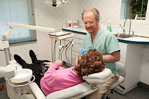 image of business David J Berris, DDS