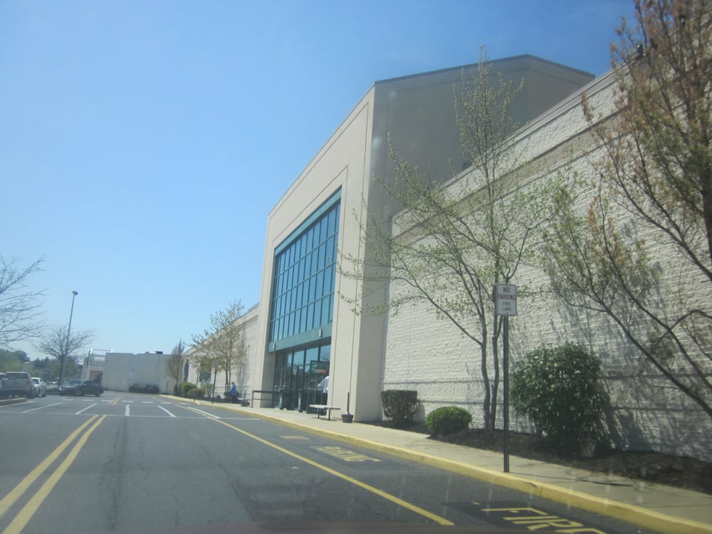 Boscov’s 14 Photos Department Stores 121 Palmer Park Mall, Easton