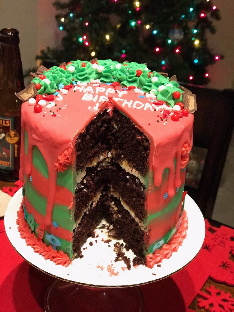 Chocolate Cake With Peanut Butter Chocolate Filling And White
