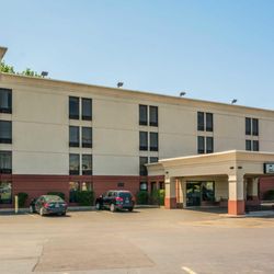 Quality Inn Near Destiny Usa 19 Photos Hotels 401 7th North Photo Of Quality Inn Near Destiny Usa Liverpool Ny United States