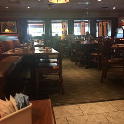 Bertucci S Italian Restaurant Order Food Online 45 Photos 88 Photo Of Bertucci S Italian Restaurant Woburn Ma United States In The Middle