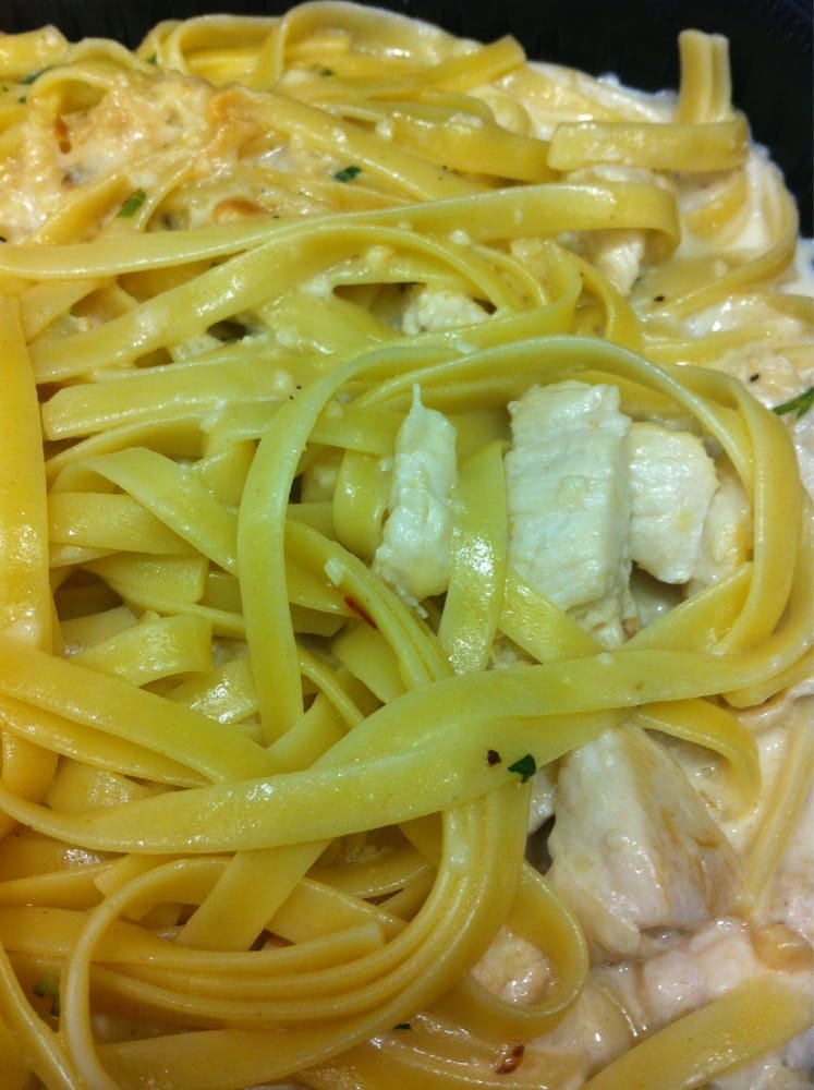 California Pizza Kitchen Garlic Fettuccine California Pizza Kitchen Garlic Fettuccine