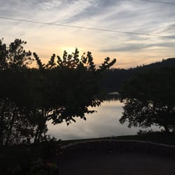 Homestead Inn On Claytor Lake Hotels 2652 Brown Rd Draper Va Photo Of Homestead Inn On Claytor Lake Draper Va United States Sunrise