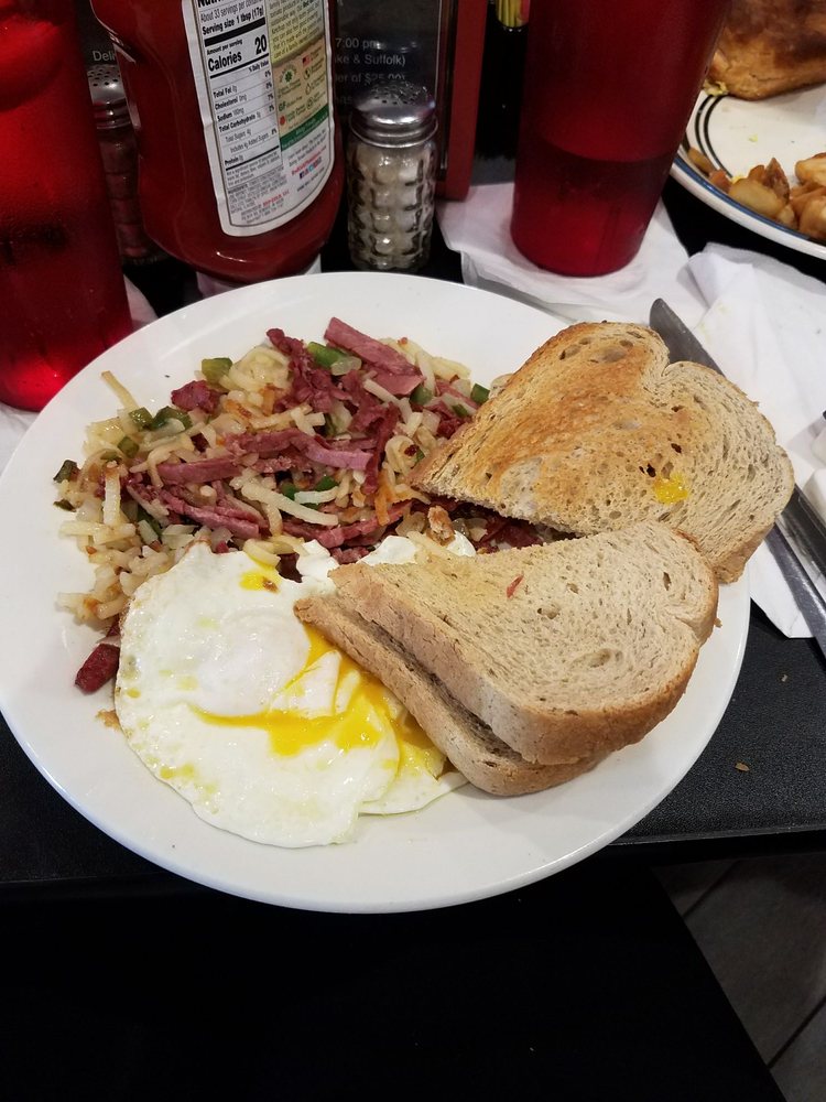 Corner Cafe 53 Photos 65 Reviews American Traditional 3601