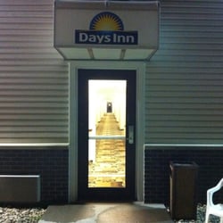 Days Inn By Wyndham Carroll Hotels 1127 Highway 30 Ia Photo Of Days Inn By Wyndham Carroll Ia United States Rear