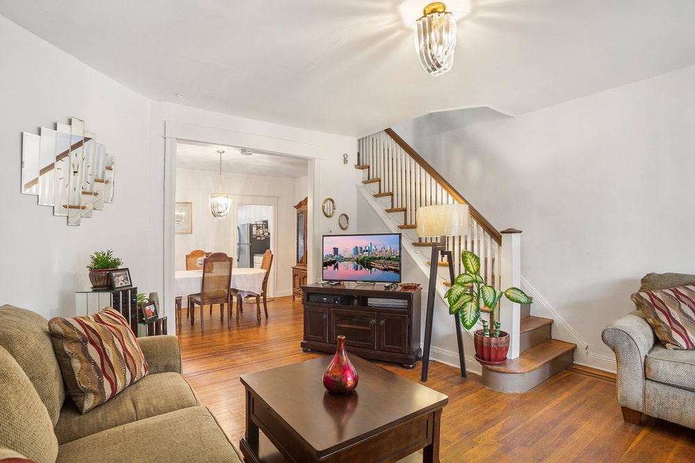 Brenda Beiser - Redfin