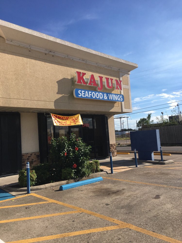 Kajun Seafood & Wing Seafood 3892 Gulfway Dr, Port Arthur, TX