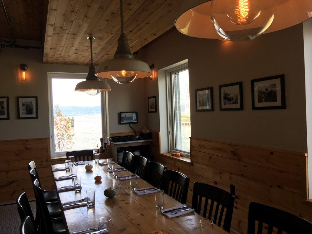 Communal Dining Room at Sleepy Hollow Hudson Farmer & Fish table ... Communal Dining Room at Sleepy Hollow Hudson Farmer & Fish table ...