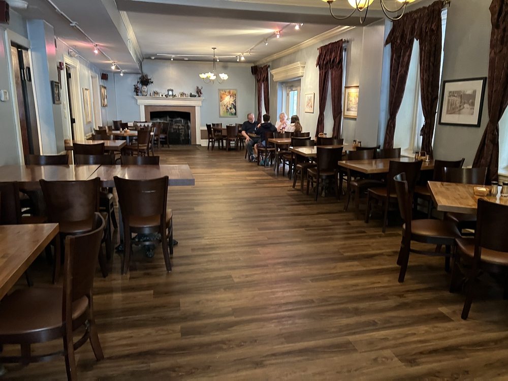 The Inn at Saint Peter's Village