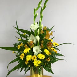 Creative Expressions Florist 10 Photos Florists 10541 Photo Of Creative Expressions Florist White Plains Md United States