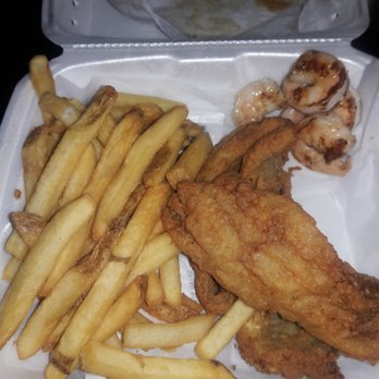 Skrimp Shack 39 Photos 32 Reviews Seafood 3079 Boulevard Photo Of Skrimp Shack Colonial Heights Va United States Fish And Shrimp