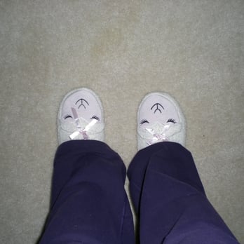 bath and body works 16 photos 19 reviews cosmetics beauty bath and body works slippers