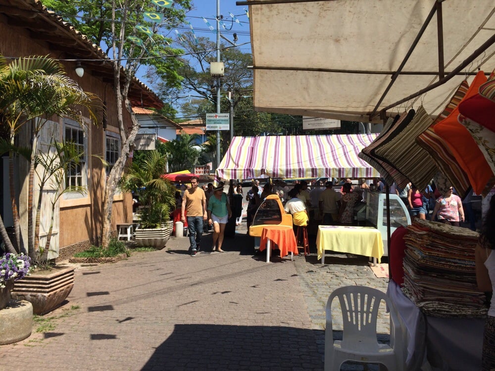 Feira de Arte e Artesanato - Festivals - Largo 21 de Abril, Embu das ...
