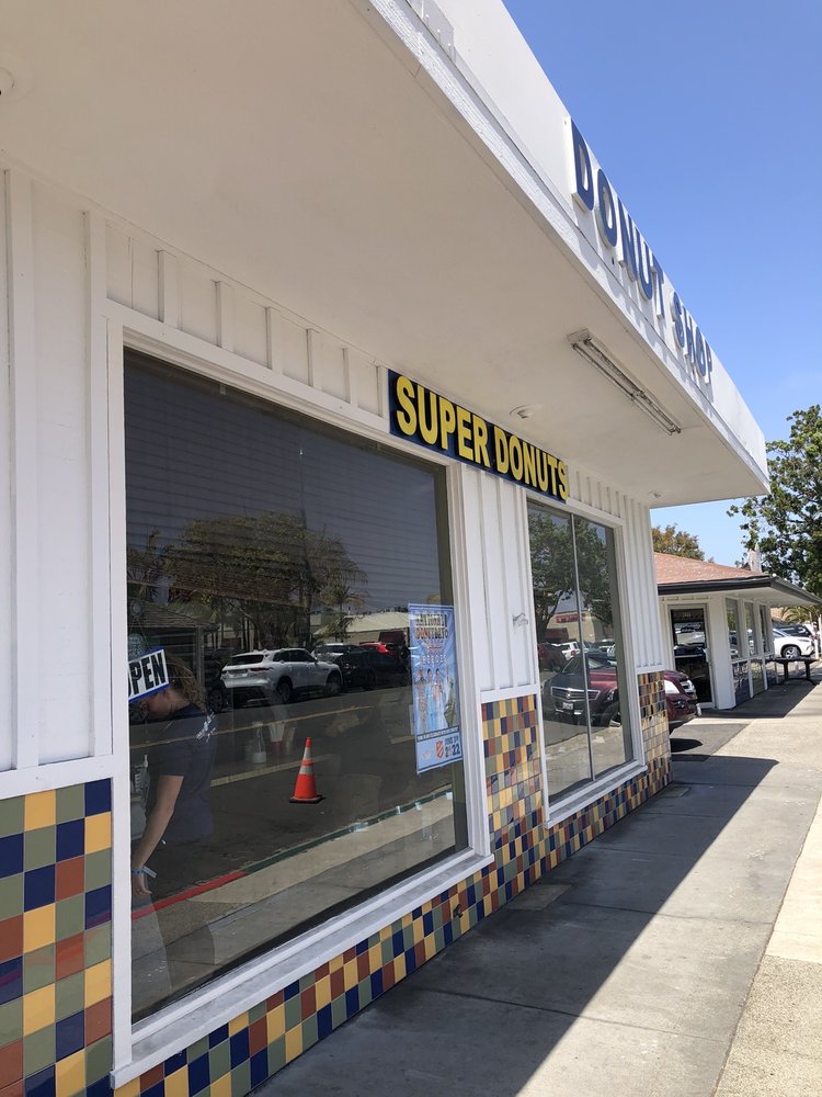 Super Donuts
