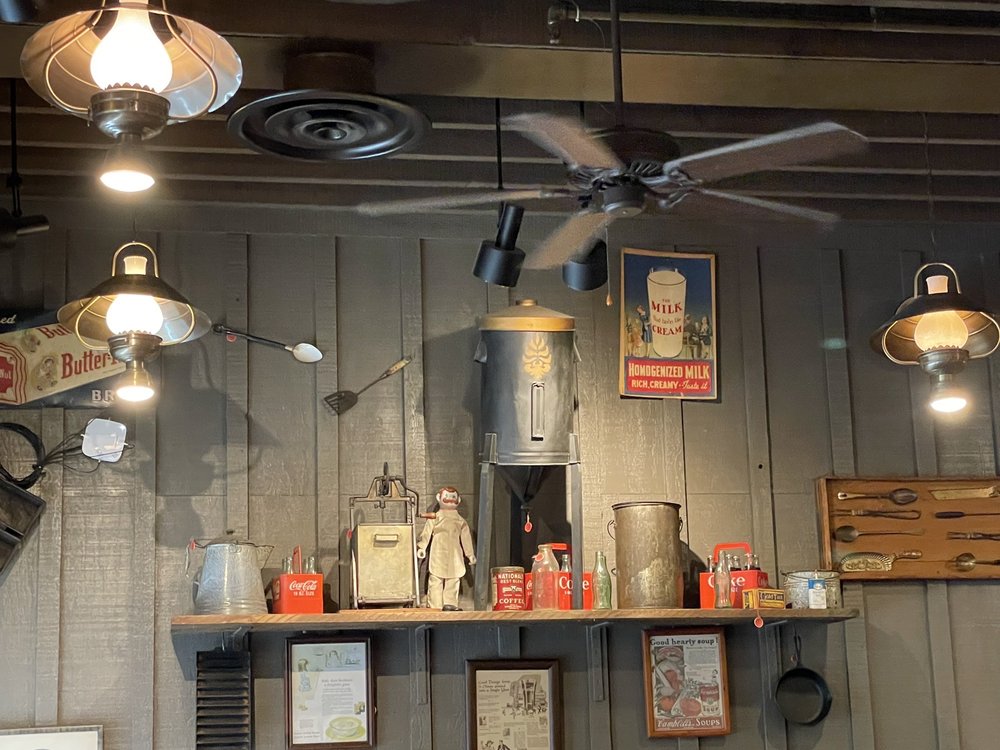 Cracker Barrel Old Country Store