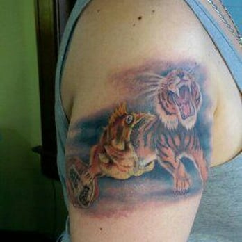 twisted images 17 photos u0026 21 reviews tattoo 1223 bardstown twisted images 17 photos u0026 21 reviews tattoo 1223 bardstown