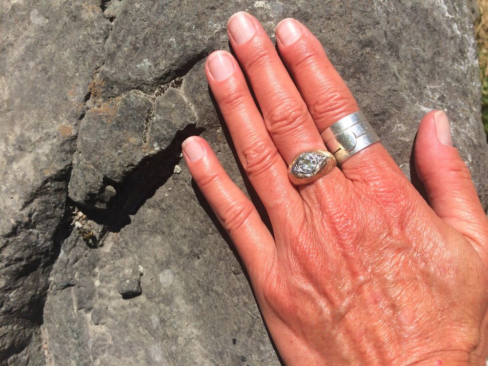Lisa Esztergalyos, Jeweler