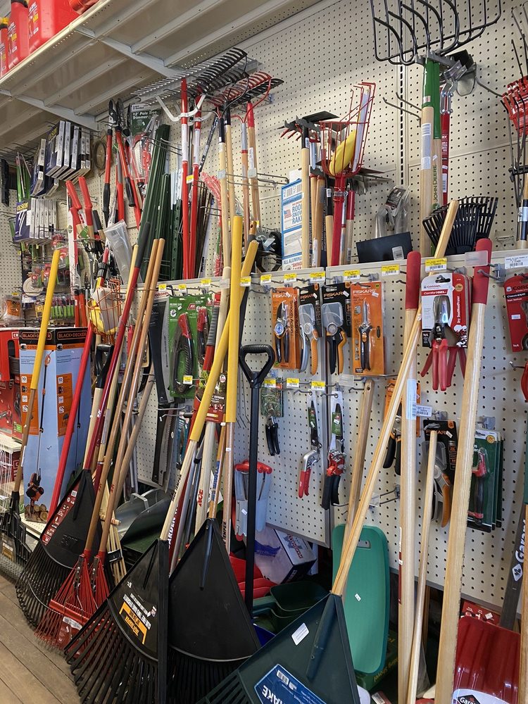 Holland Hardware