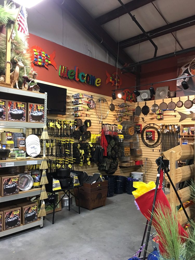 Lodge Factory Store Outlet Stores 105 Knife Works Ln, Sevierville