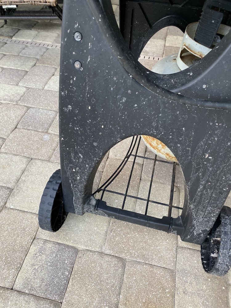 Benitez Pressure Washing