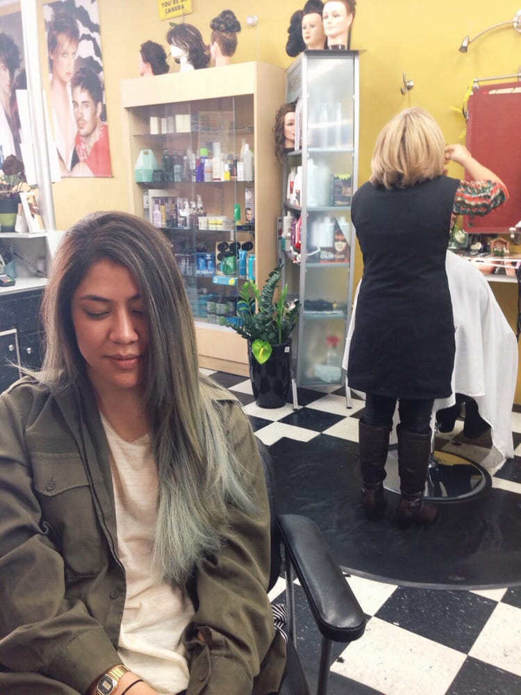Photos for Benris Barber Shop - Yelp