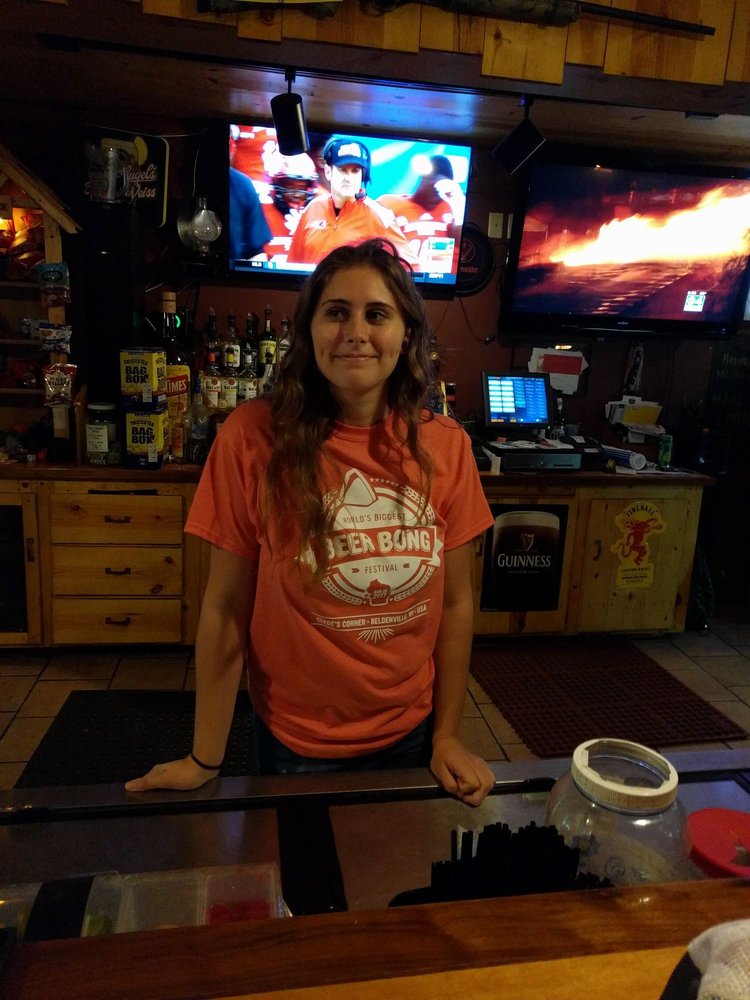 Clyde's Corner, Beldenville Roadtrippers