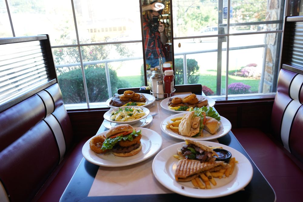 Fountain Diner