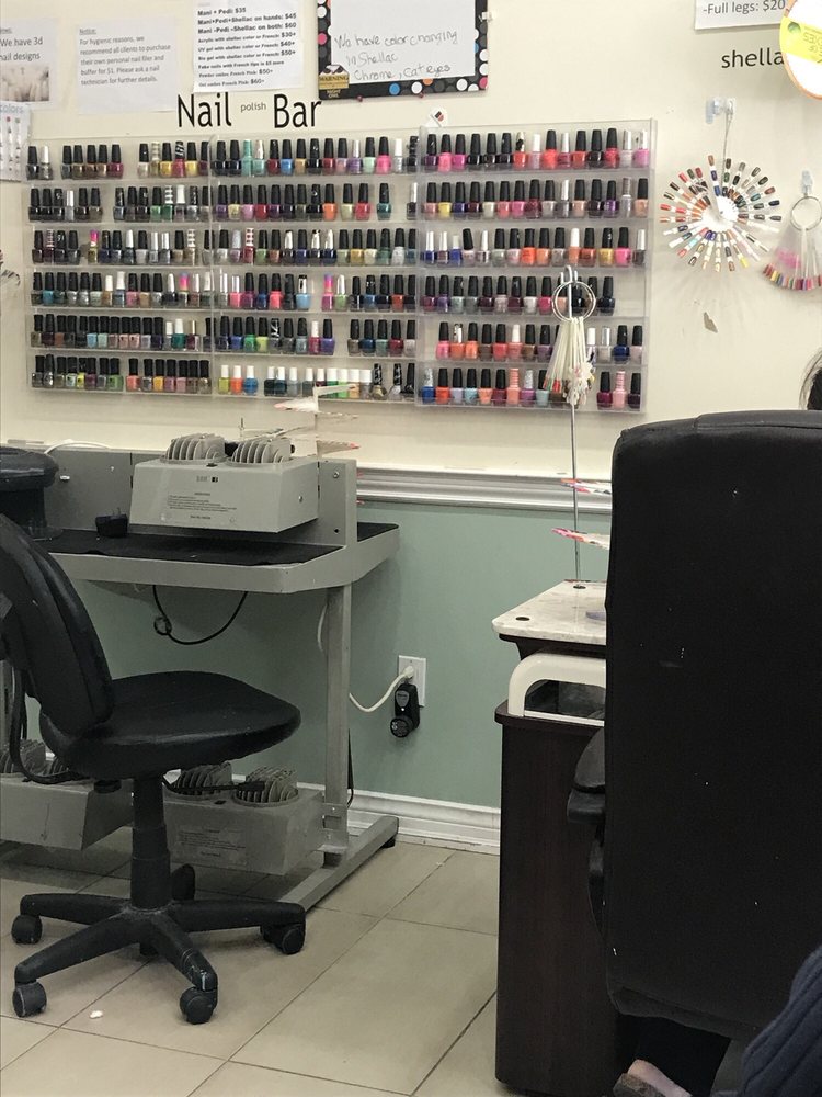 DK Nails And Spa