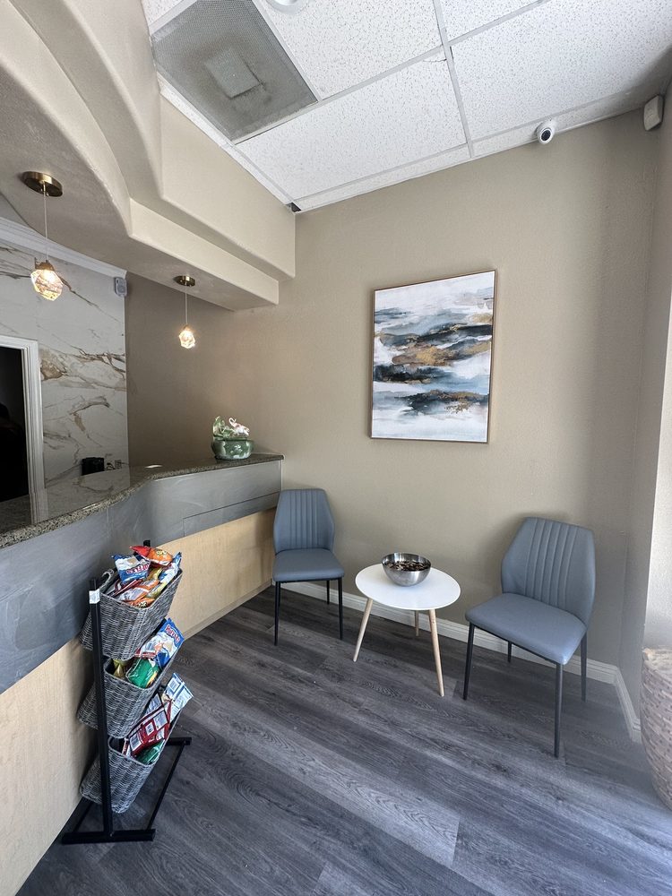 Lake Massage and Wax Spa