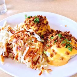Sofra Family Bistro 59 Photos 111 Reviews Breakfast Brunch Photo Of Sofra Family Bistro Middleton Wi United States Srirachaeggsbenedict