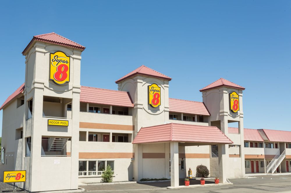 Super 8 Fernley 24 Photos & 22 Reviews Hotels 1350 W. Newlands Dr, Fernley, NV Phone