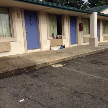Motel 6 21 Photos 25 Reviews Hotels 220 Lithia Rd Photo Of Motel 6 Wytheville Va United States Surprisingly Quiet Despite All