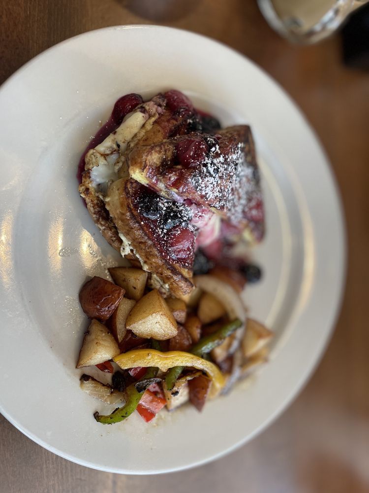 National Hotel & Restaurant National Hotel & Restaurant