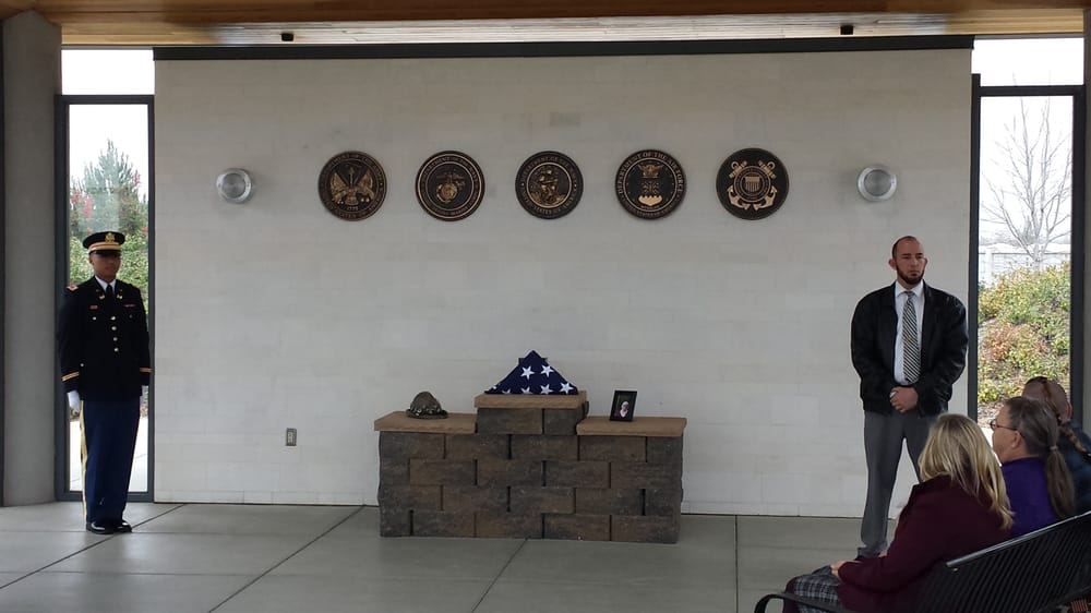 Sacramento Valley National Cemetery 78 Photos & 27