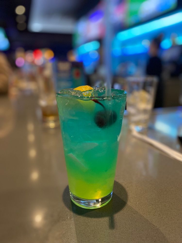 Dave & Buster's