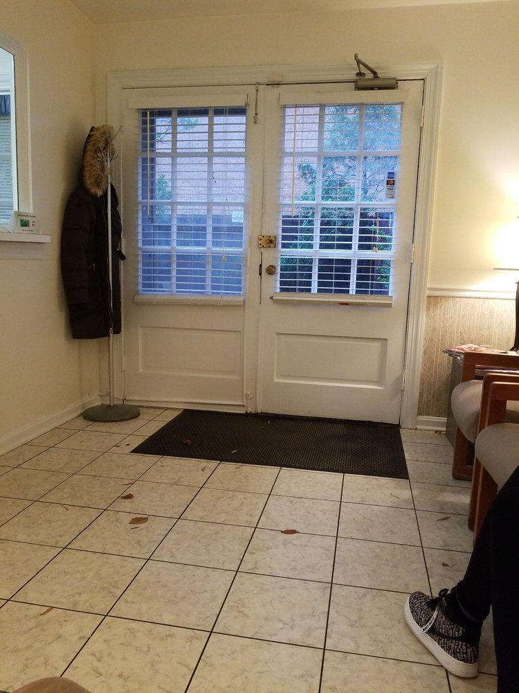 image of business Daniel Howard, DDS