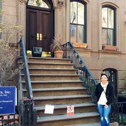 Casa De Carrie Bradshaw Perry Street First Apartment T Photo Of Carrie Bradshaw S Apartment New York Ny United States The Infamous