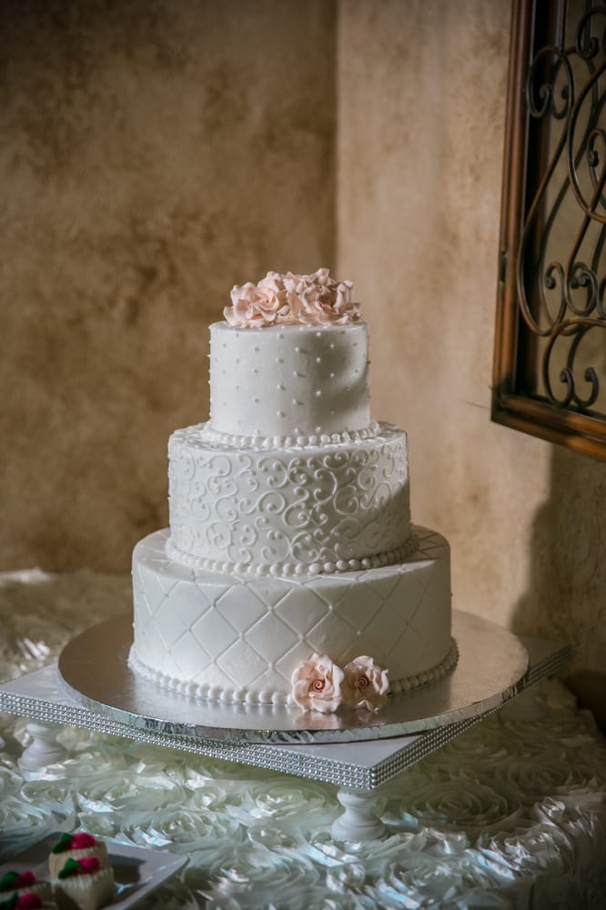 Who Made the Cake 21 Photos & 44 Reviews Bakeries 1811 S Shepherd